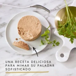 Gourmet Gold Alimento húmido de pato com espinafres em lata para gatos
